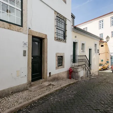 아파트 Alfama Delight Panoramic River And Historic Views 3 Bedrooms And 2 Bathrooms Ac 18th Century Building *