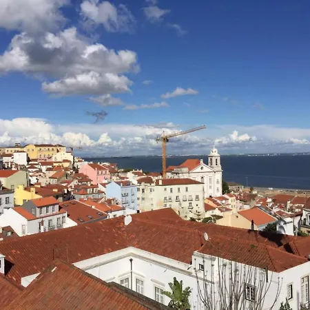 דירה Alfama Delight Panoramic River And Historic Views 3 Bedrooms And 2 Bathrooms Ac 18th Century Building *
