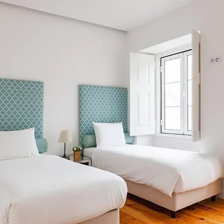 Alfama Delight Panoramic River And Historic Views 3 Bedrooms And 2 Bathrooms Ac 18th Century Building 아파트 리스본