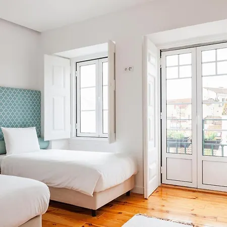 Apartment Alfama Delight Panoramic River And Historic Views 3 Bedrooms And 2 Bathrooms Ac 18th Century Building Lissabon
